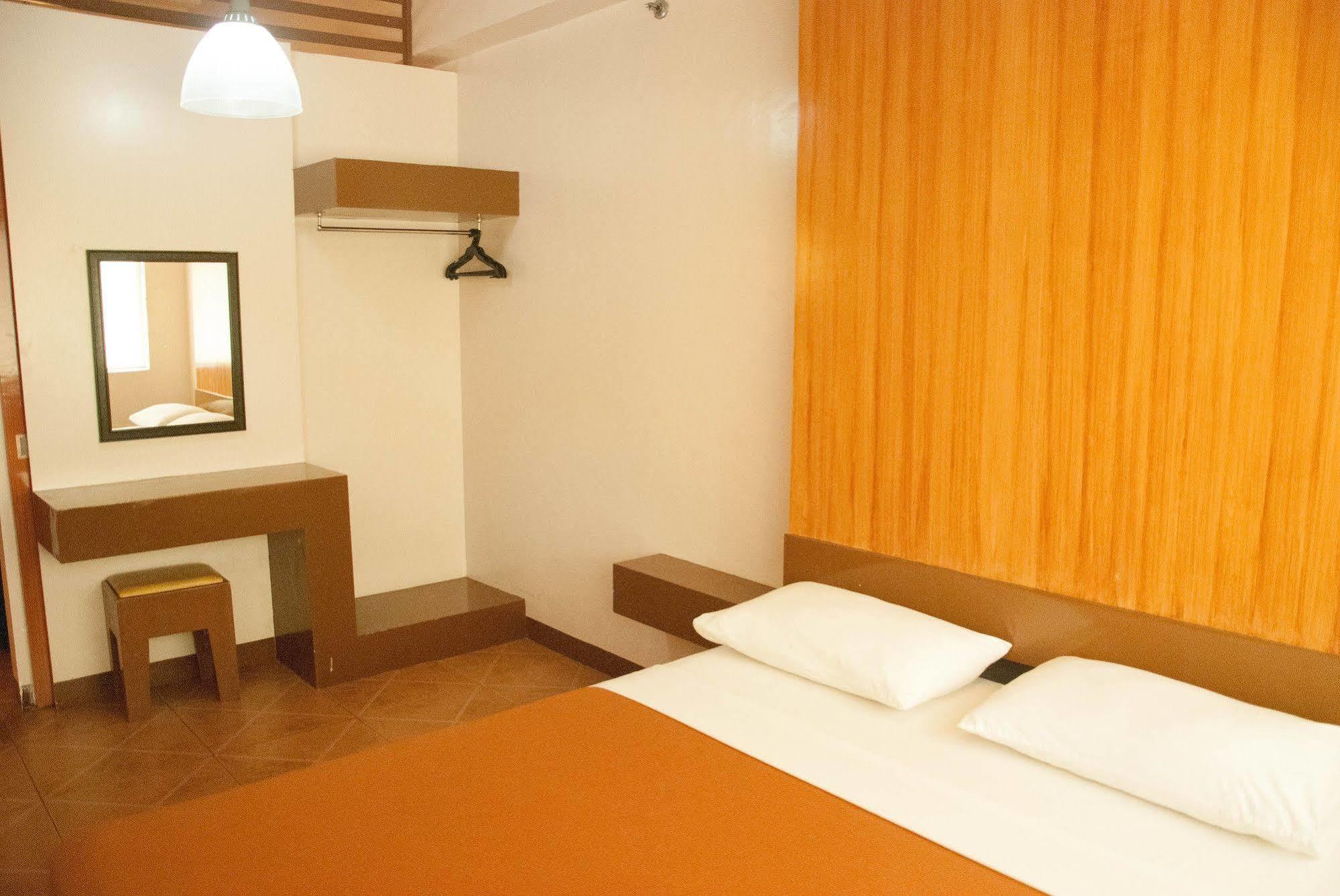 סן פדרו מקאטי Zen Rooms Basic La Paz מראה חיצוני תמונה