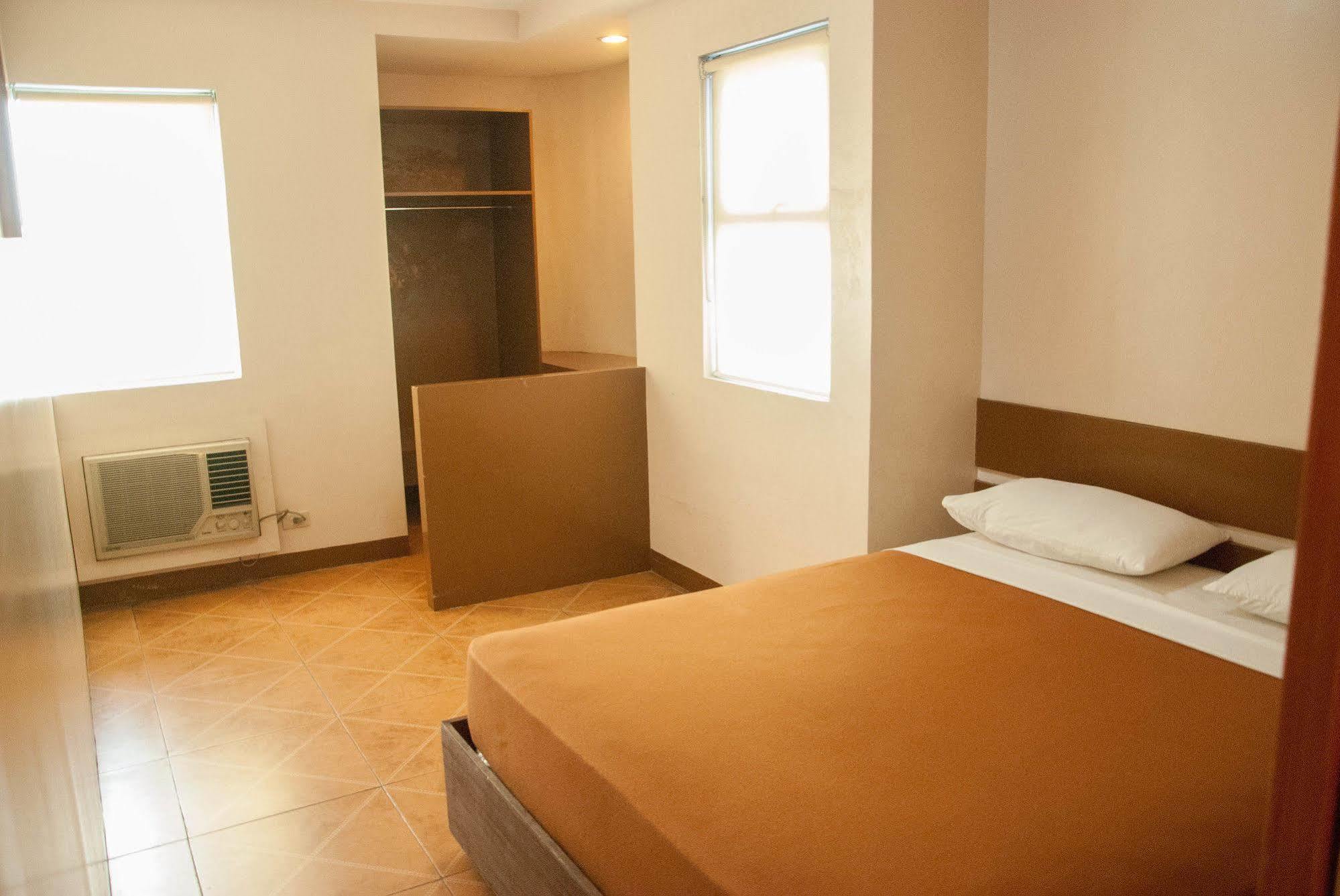 סן פדרו מקאטי Zen Rooms Basic La Paz מראה חיצוני תמונה